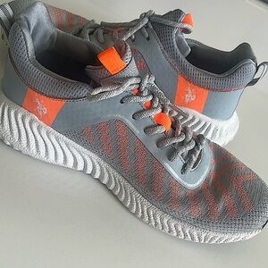 Men’s 9.5 grey U.S Polo shoes